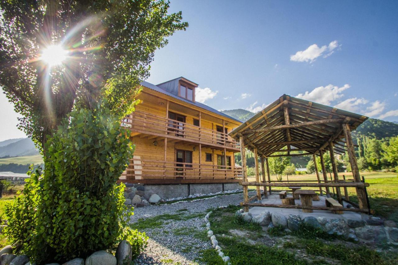 Guesthouse Gio Kashveti Exterior foto